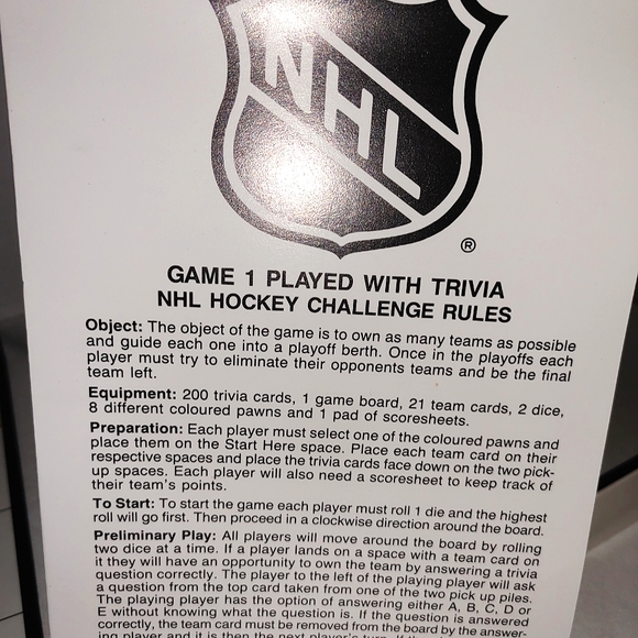 Vintage 1980s Hockey Challenge Trivia Game - Picture 5 of 5